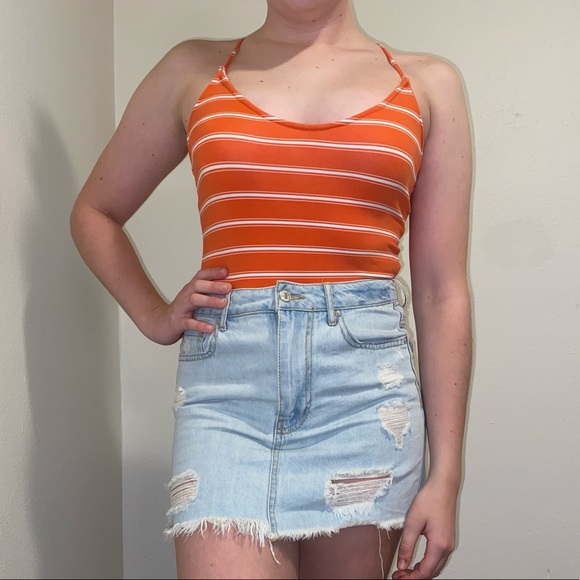 𝐒𝐓𝐑𝐈𝐏𝐄𝐃 𝐁𝐎𝐃𝐘 𝐒𝐔𝐈𝐓 - Picture 2 of 5